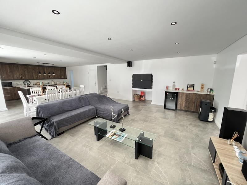 3 Bedroom Property for Sale in Dwarskersbos Western Cape